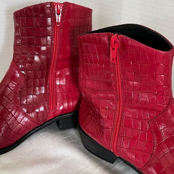 Free People red leather women’s western cowboy boots in size 7.5 US. - Picture 4 of 7